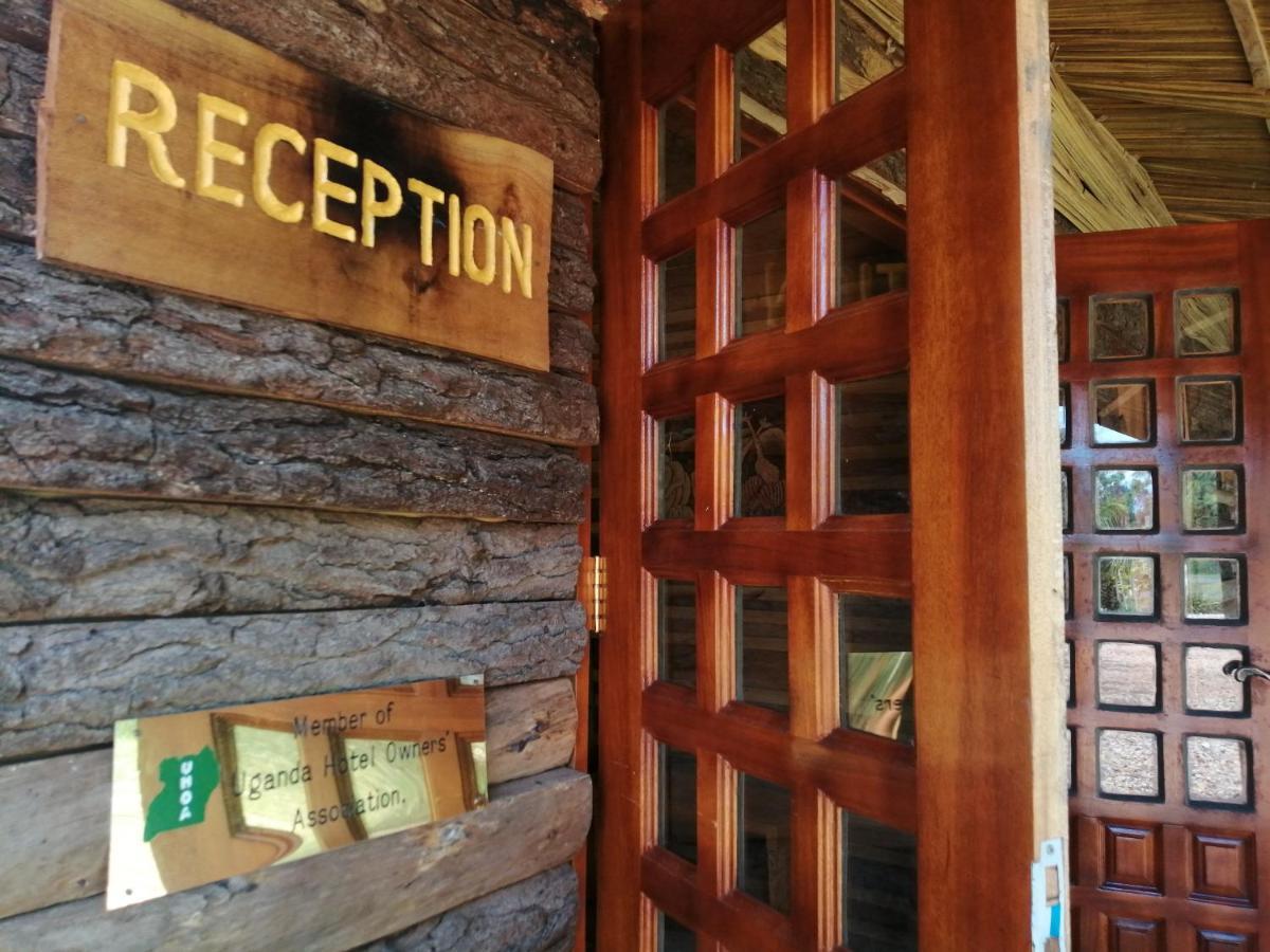 Masindi Murchison Backpackers מראה חיצוני תמונה