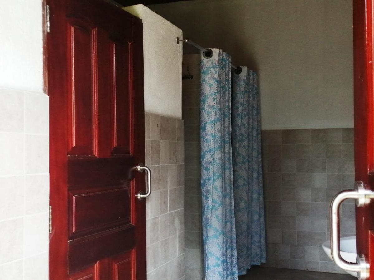 Masindi Murchison Backpackers מראה חיצוני תמונה